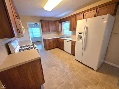 1141 Sugar Hill Drive, Rushville - 24