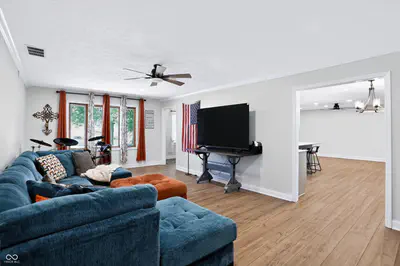2577 Horizon Boulevard, Greenwood - 26