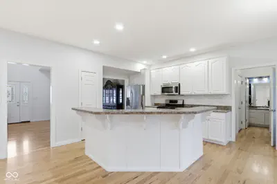 4201 Coffey Lane, Bloomington - 32