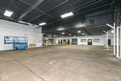 2401 Monroe Street, Muncie - 7