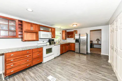 11339 St Joseph Street, Marion - 10