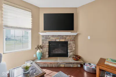 6121 Marigold Court, Whitestown - 11