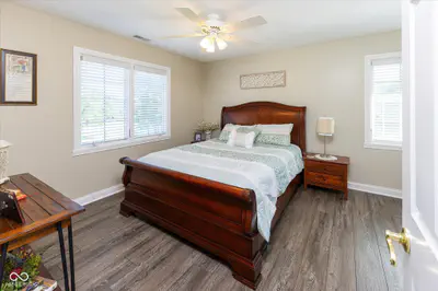 1025 Bear Cub Drive, Cicero - 35