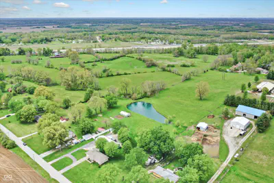 200 Bluff Creek Parkway, Greenwood - 4