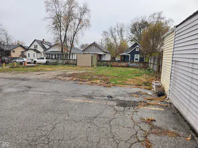 1915 Southeastern Avenue, Indianapolis - 43
