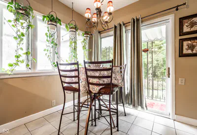 675 Woodruff Place West Drive, Indianapolis - 18