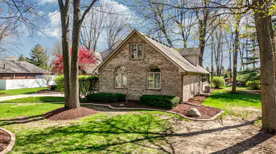 5571 Red Oak Drive, Greenfield - 78