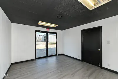 2401 Monroe Street, Muncie - 17