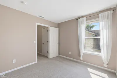 10207 Tybalt Drive, Fishers - 17