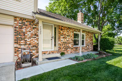 7435 Prairie Lake Drive, Indianapolis - 2