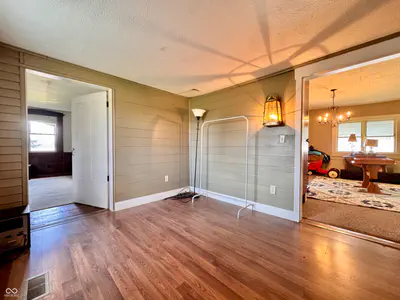 9136 500 South, Jamestown - 34