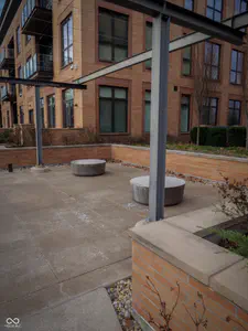 855 East Street, Indianapolis - 49