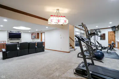 5571 Red Oak Drive, Greenfield - 49