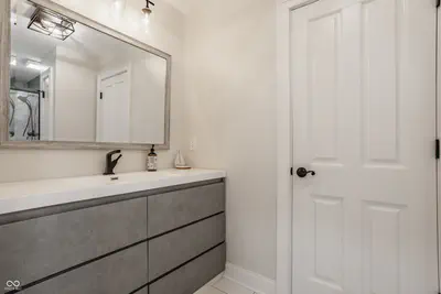 12650 Shorevista Drive, Indianapolis - 44