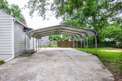 2042 Kessler Boulevard North Drive, Indianapolis - 19
