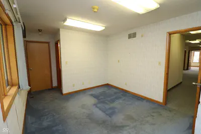 1720 Lafayette Road, Crawfordsville - 27