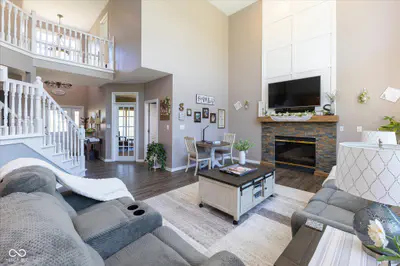 1025 Bear Cub Drive, Cicero - 9