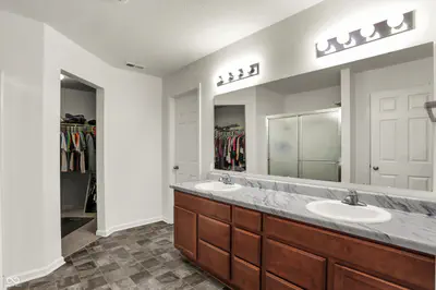 180 Blue Lace Drive, Whiteland - 43