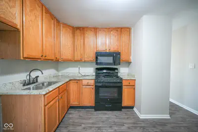 710 Brooks Drive, Fortville - 7