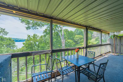 2048 Waters Edge Drive, Bloomington - 24