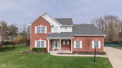 8204 Stoney Bend Circle, Indianapolis