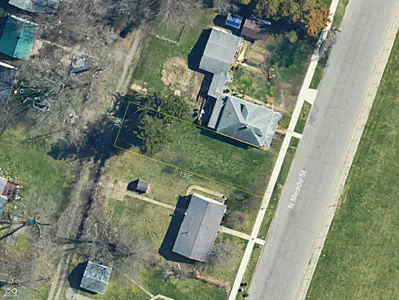 0 Meade, South Bend