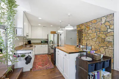1954 Lakeview Drive, Avon - 9