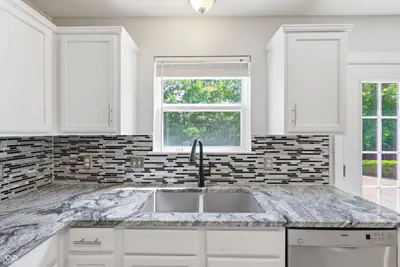 10207 Tybalt Drive, Fishers - 11