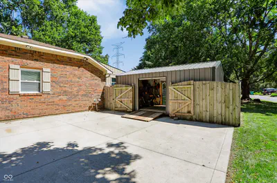 2577 Horizon Boulevard, Greenwood - 57