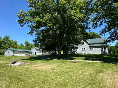 938 425, Rockville - 81