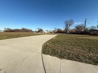 555 Commercial Boulevard, Martinsville - 9