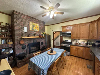 938 425, Rockville - 25