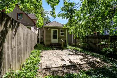 1202 Laurel Street, Indianapolis - 21
