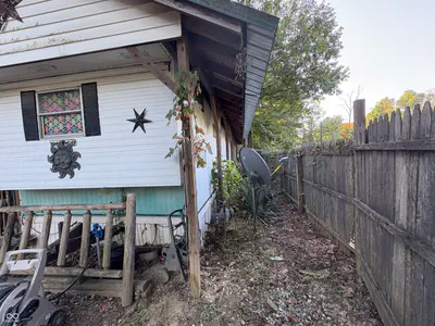 10844 Private Road 570, Poland - 10