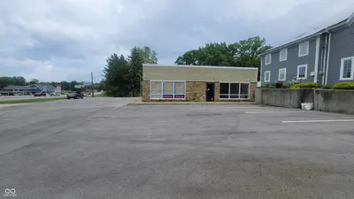 191 US 31, Greenwood - 3