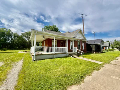 313 Curtis, Cayuga - 3