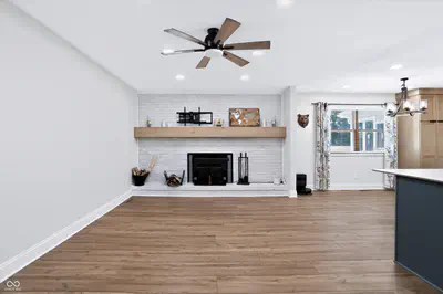 2577 Horizon Boulevard, Greenwood - 13