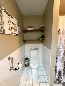 825 Krislynn Woods Avenue, West Terre Haute - 49