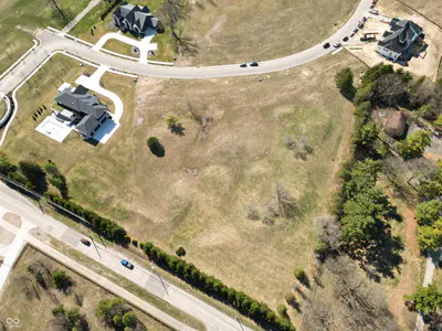 1470 Asherwood Lane, Carmel - 11