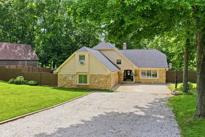 1954 Lakeview Drive, Avon - 75