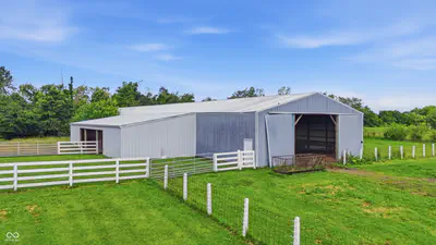 715 White Street, Shirley - 16