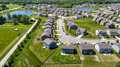 10870 Sablecliff Way, Brownsburg - 48