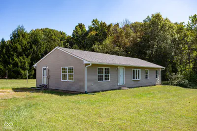 2410 State Highway 7, North Vernon
