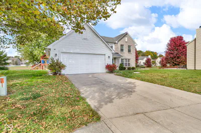 8626 Golden Falls Circle, Avon - 22
