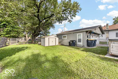 305 20th, Beech Grove - 30