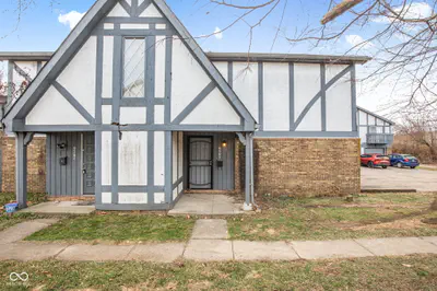 9792 Kingscross Court, Indianapolis