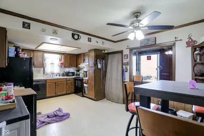 202 Monroe Street, Indianapolis - 19