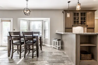 8688 Buffett Parkway, Fishers - 11