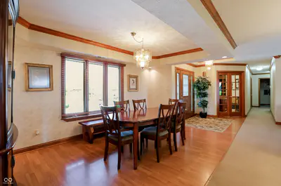 5571 Red Oak Drive, Greenfield - 6