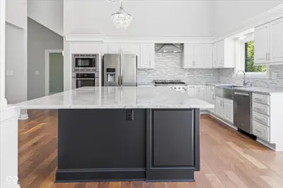 8631 Bay Colony Drive, Indianapolis - 8